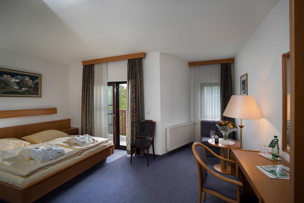 Hotel Vogtland Bad Elster Bagian luar foto