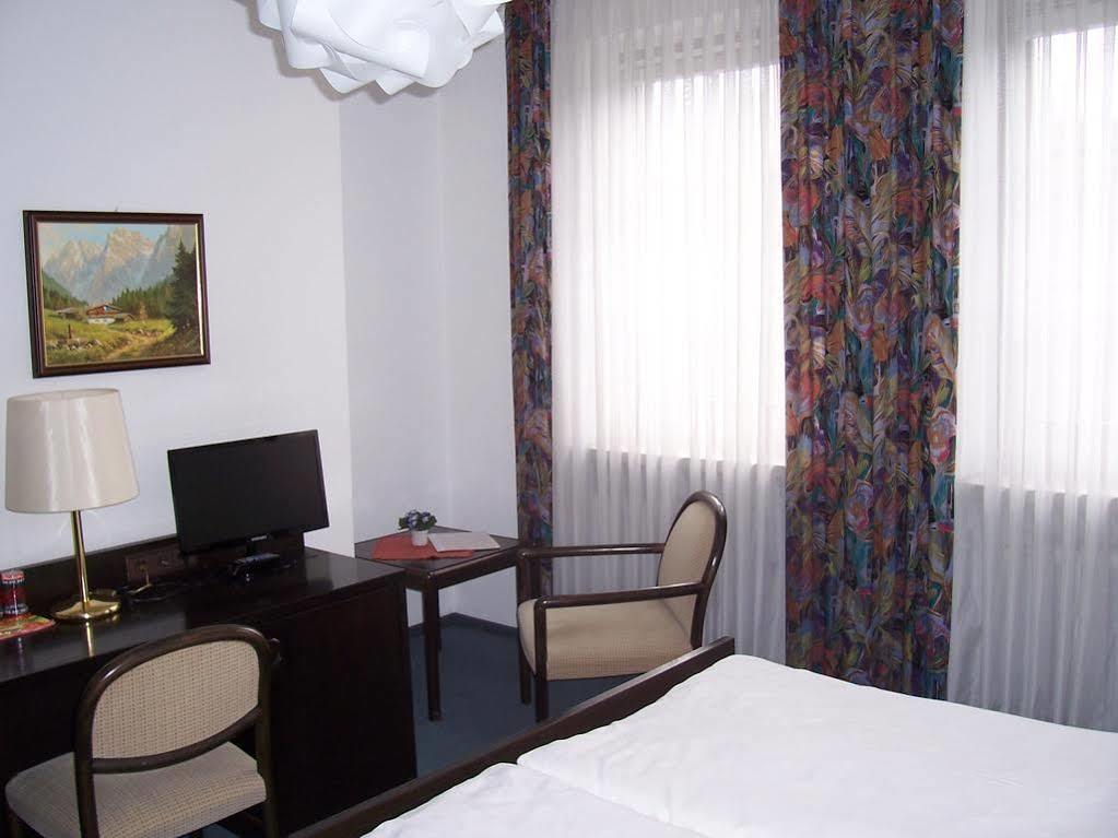 Hotel Vogtland Bad Elster Bagian luar foto
